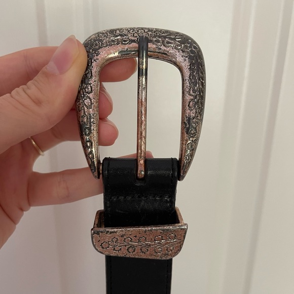Vintage Genuine Leather Belt Made in USA with Metal Embellishments Black/Silver - Picture 7 of 11